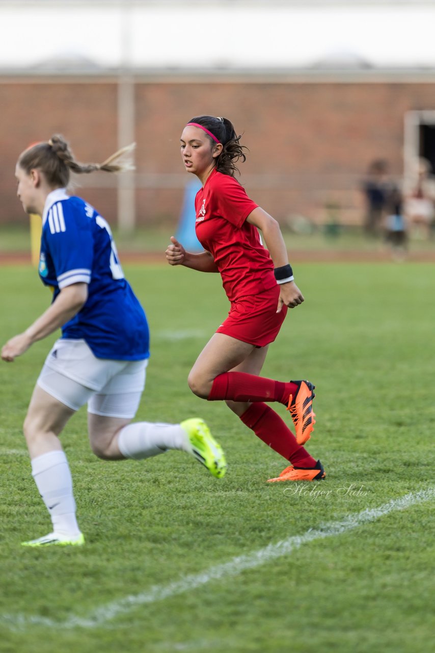 Bild 126 - Loewinnen Cup